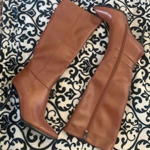 Womens boots size 8 -camel-bought from Amazon-unsure if brand